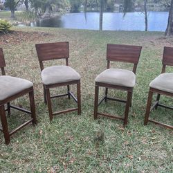 4 Barstools