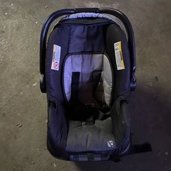 Baby trend newborn car seat
