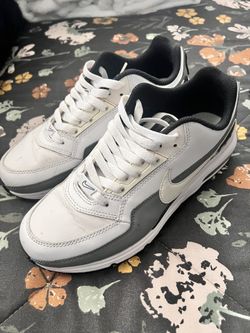 Nike  Air Max For Men Or Women