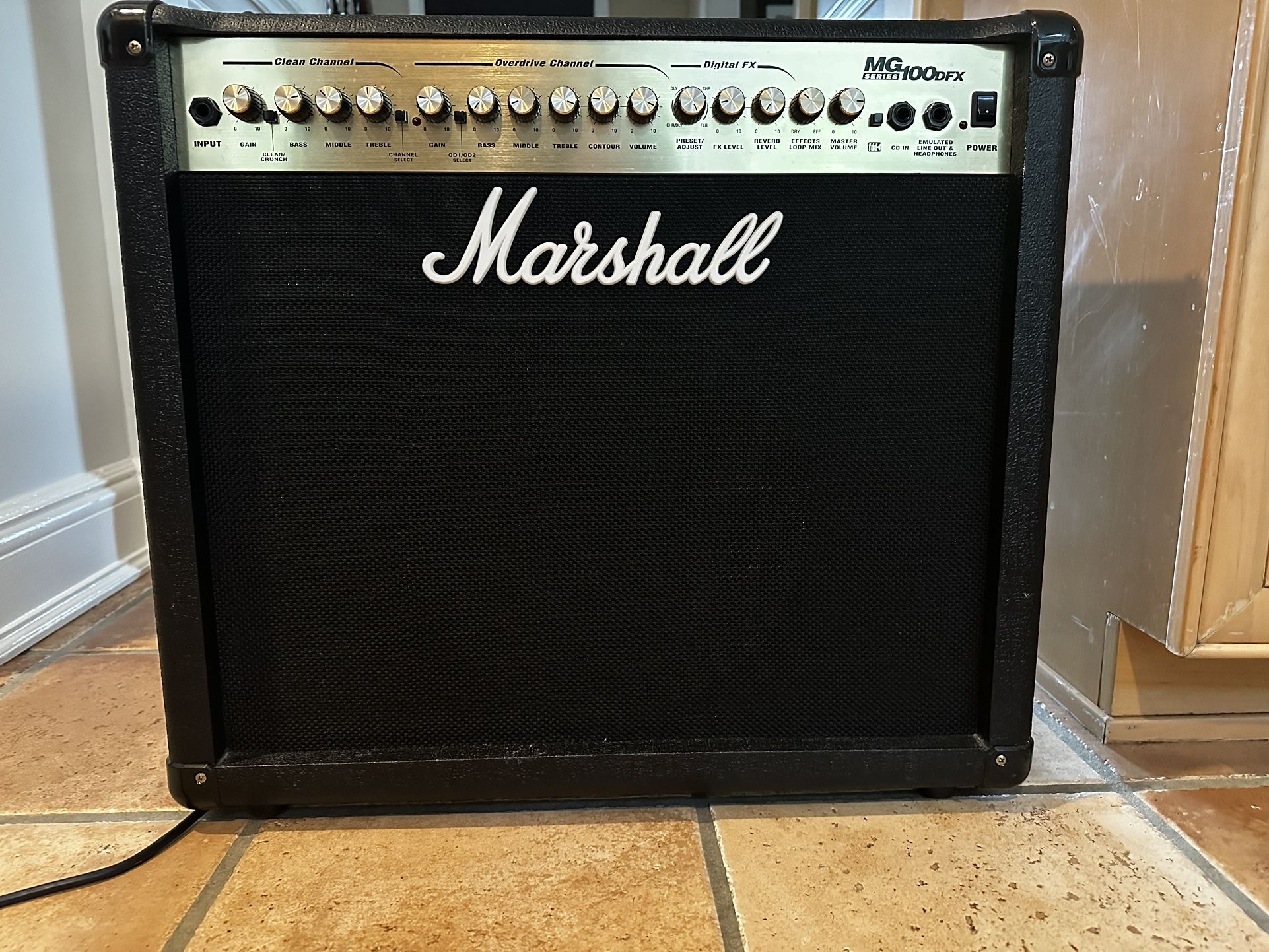 Marshall MG100DFX Amplifier