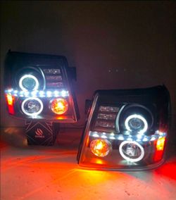 Cadillac Escalade 2002-2006 Headlights