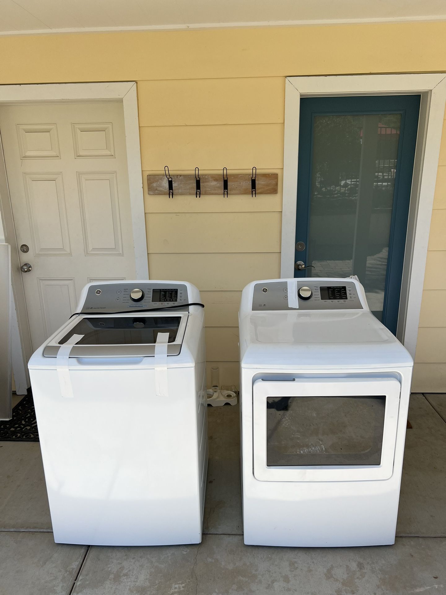 GE Washer & Gas Dryer