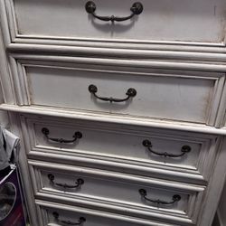 Shabby Chic Dresser 