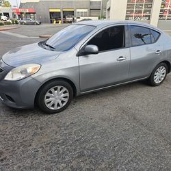 2014 sentra  2500$