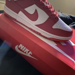 dunk lows red/white 