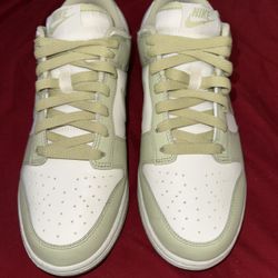 Nike Woman Dunk Nature Olive Size 9 Woman’s 