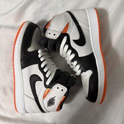 Women’s Jordan 1s