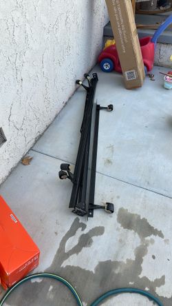 Adjustable heavy duty bedframe with wheels