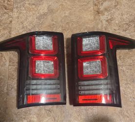 Pair of LED Tail Lights Black Housing for Land Rover