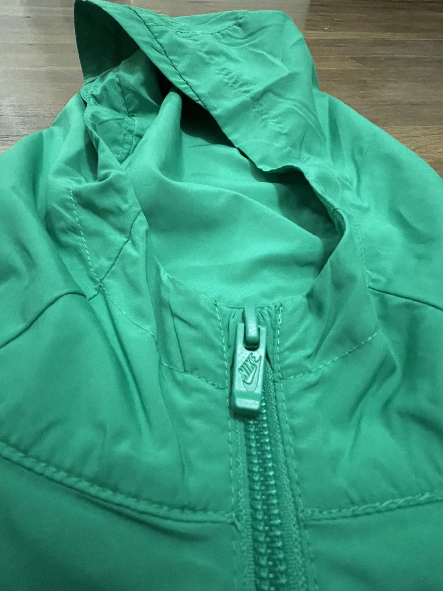 Nike sportswear windrunner youth hot sale