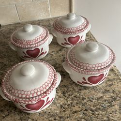 NEW! Attractive Set of Bowls with Fitted Lids & Handles 