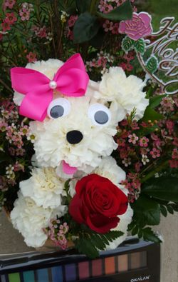 Cute floral arrangements. Orange county.