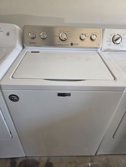 CLEAN Maytag Commercial Technology Washer