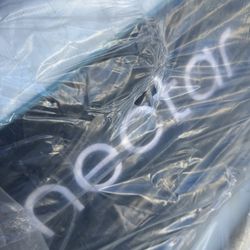 King Size Eastern Euro Nectar Premier Hybrid Memory Foam Cooling Purple Tempurpedic Ultra Classic Luxe Breeze Saatva Avocado Beautyrest Black Casper 