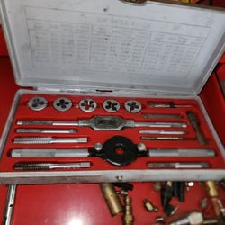 vintage Craftsman Kromedge Taps & Adjustable Die Set