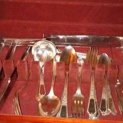Wm Rogers Antique Silverware