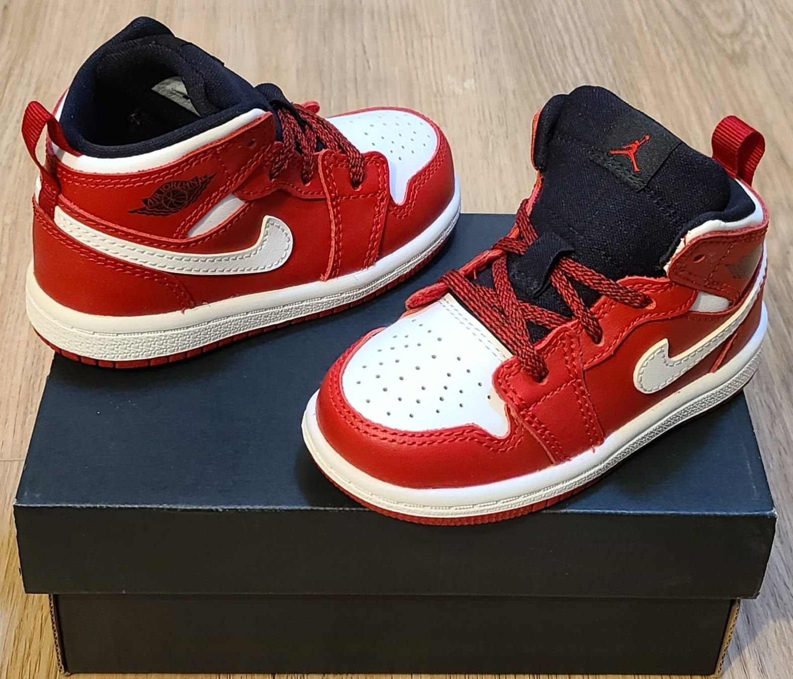 Jordan 1’s Size 5c Toddlers