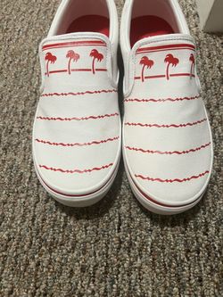 In N Out Shoes