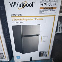 Whirpool Mini Fridge/Freezer