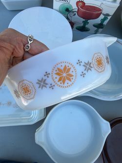 Vintage Pyrex 043