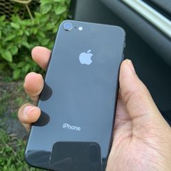 UNLOCKED IPHONE 8 64GB / LIMITED STOCK 