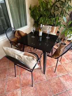 Metal Table with 4 Chairs