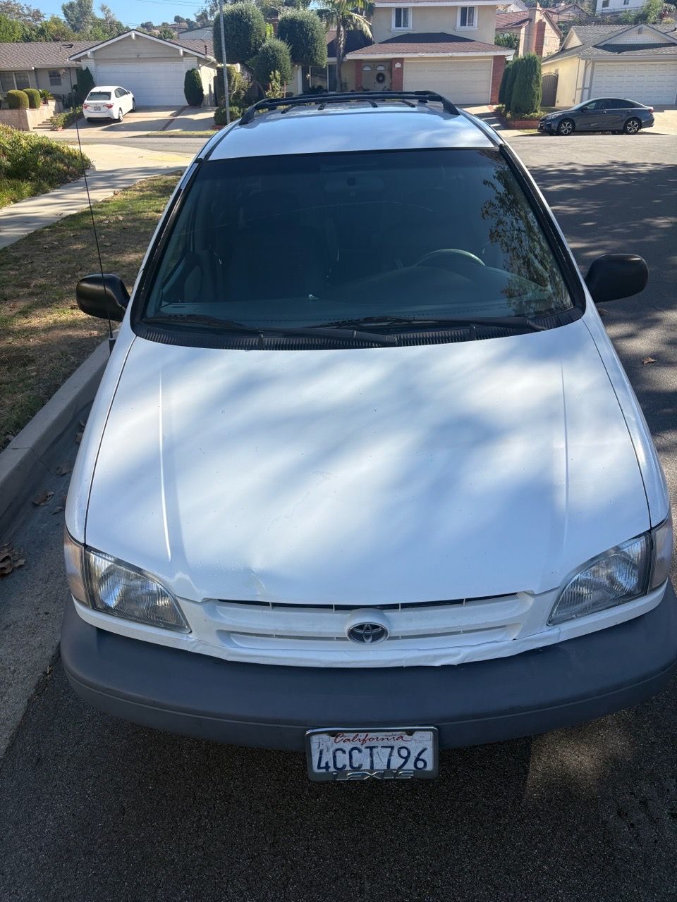 1998 Toyota Sienna for Sale in Glendale, CA - OfferUp