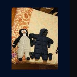 In Great Condition 2 Baby Snow Suits Penguin Size 0-3mths Other 6-12mths