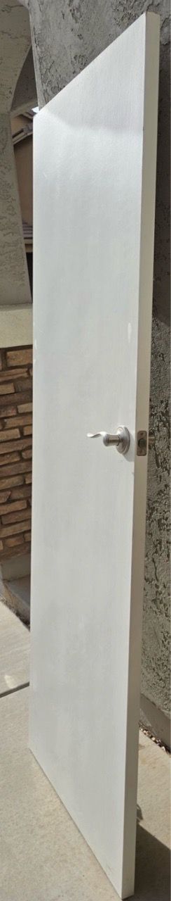 White left handed door hollow wood grain