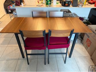 Mesa de comedor madera y metal