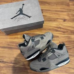 Air Jordan Retro 4s