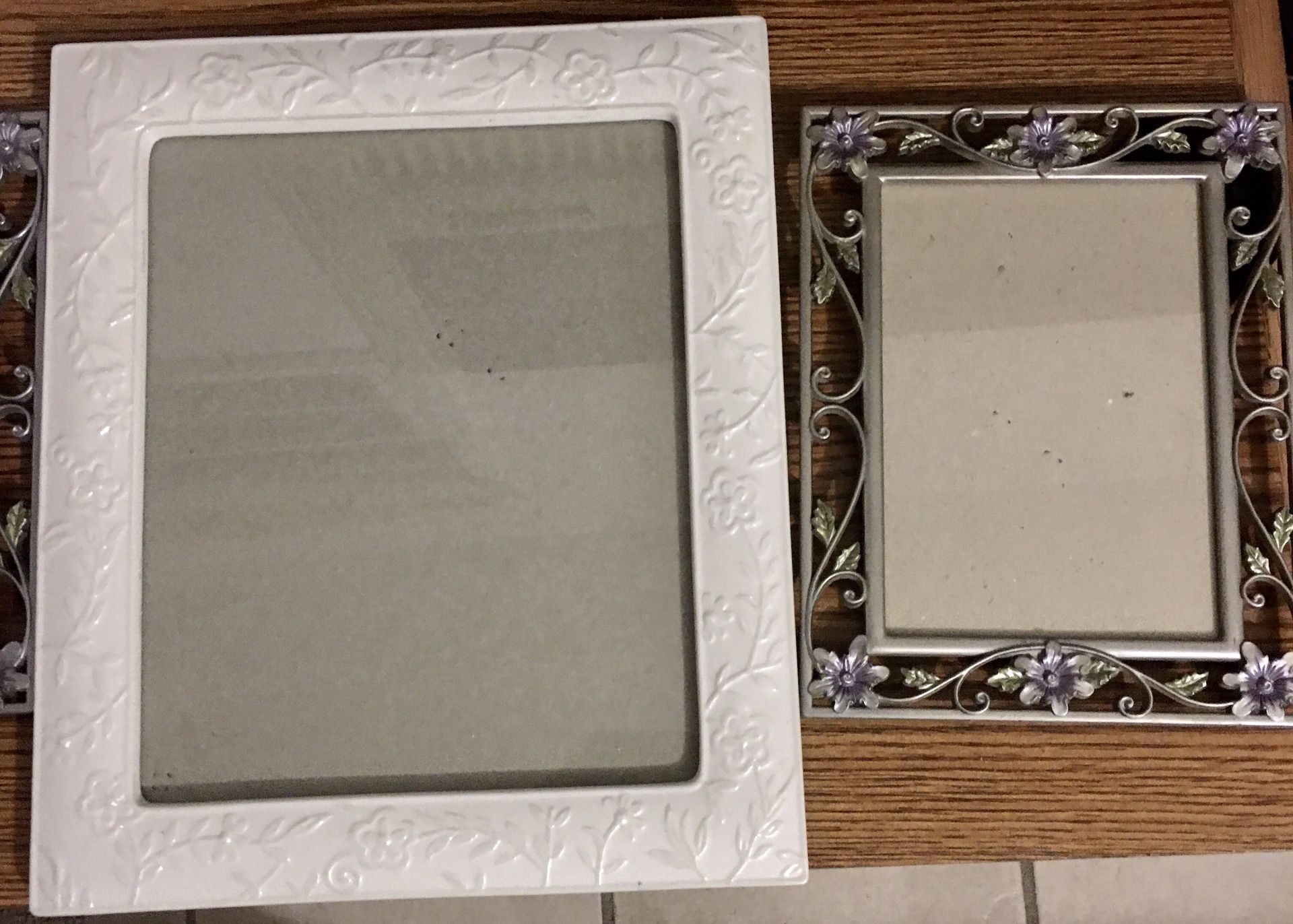 Set Of 4 Various Sized Picture Frames