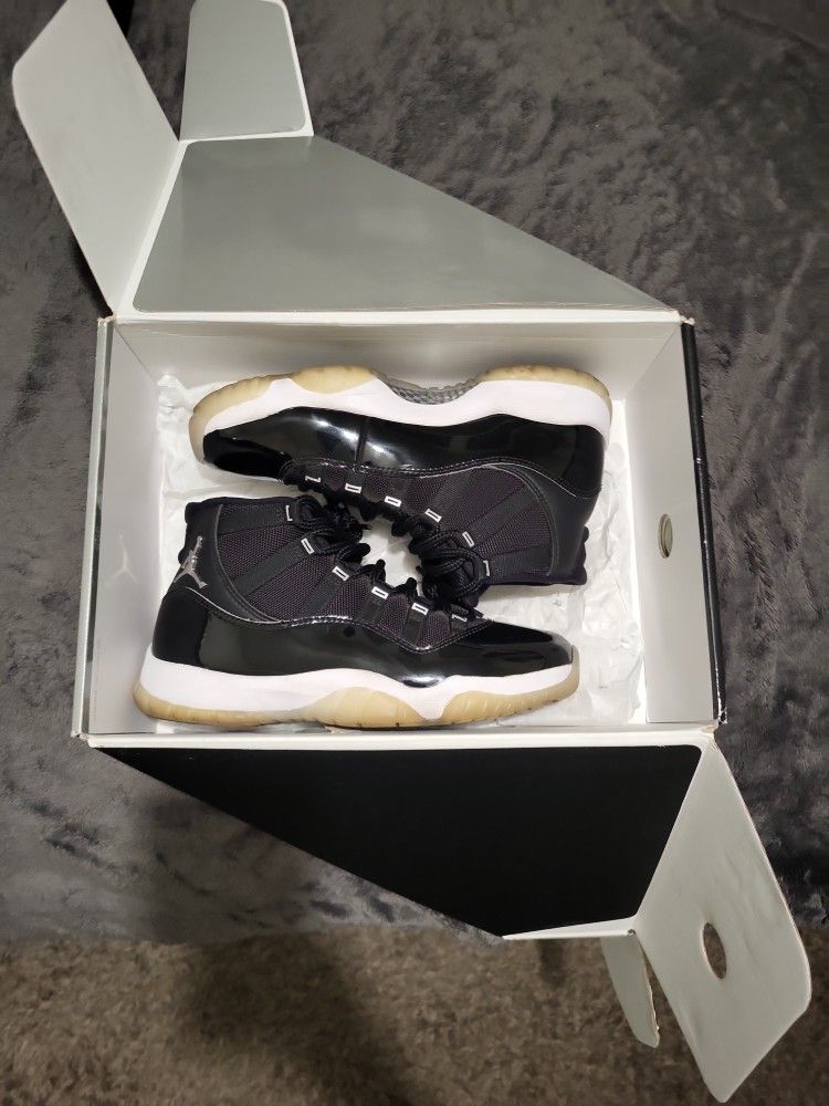 Jordan 11s