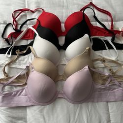 Victoria Secret T Shirt Bras 35B