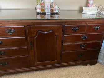 Thomasville dresser