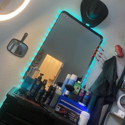 Clippers read description