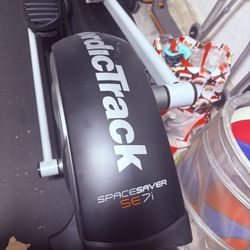 Nordic track Elliptical Machine 