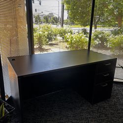 Dark Wood desk With 3 Pull Out Drawers 