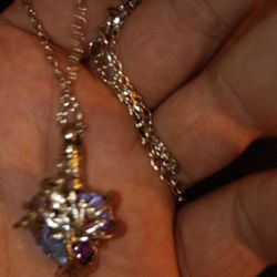 Heart Shaped Urn For Creamations On A Chain In Perfect Condition 