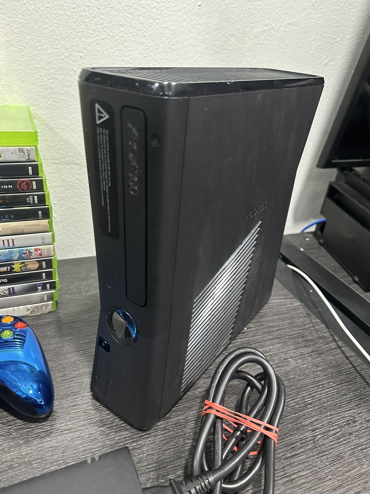 Xbox 360 250GB RGH System Pre-loaded w/ Tons of Games!! for Sale in Winter  Park, FL - OfferUp