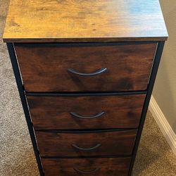 Dresser - 4 Drawers