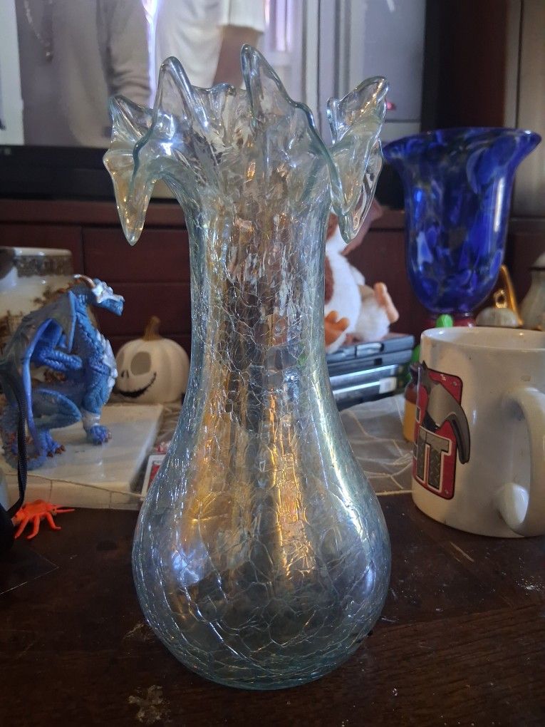 Ruffle Rim Crackle Glass Vase