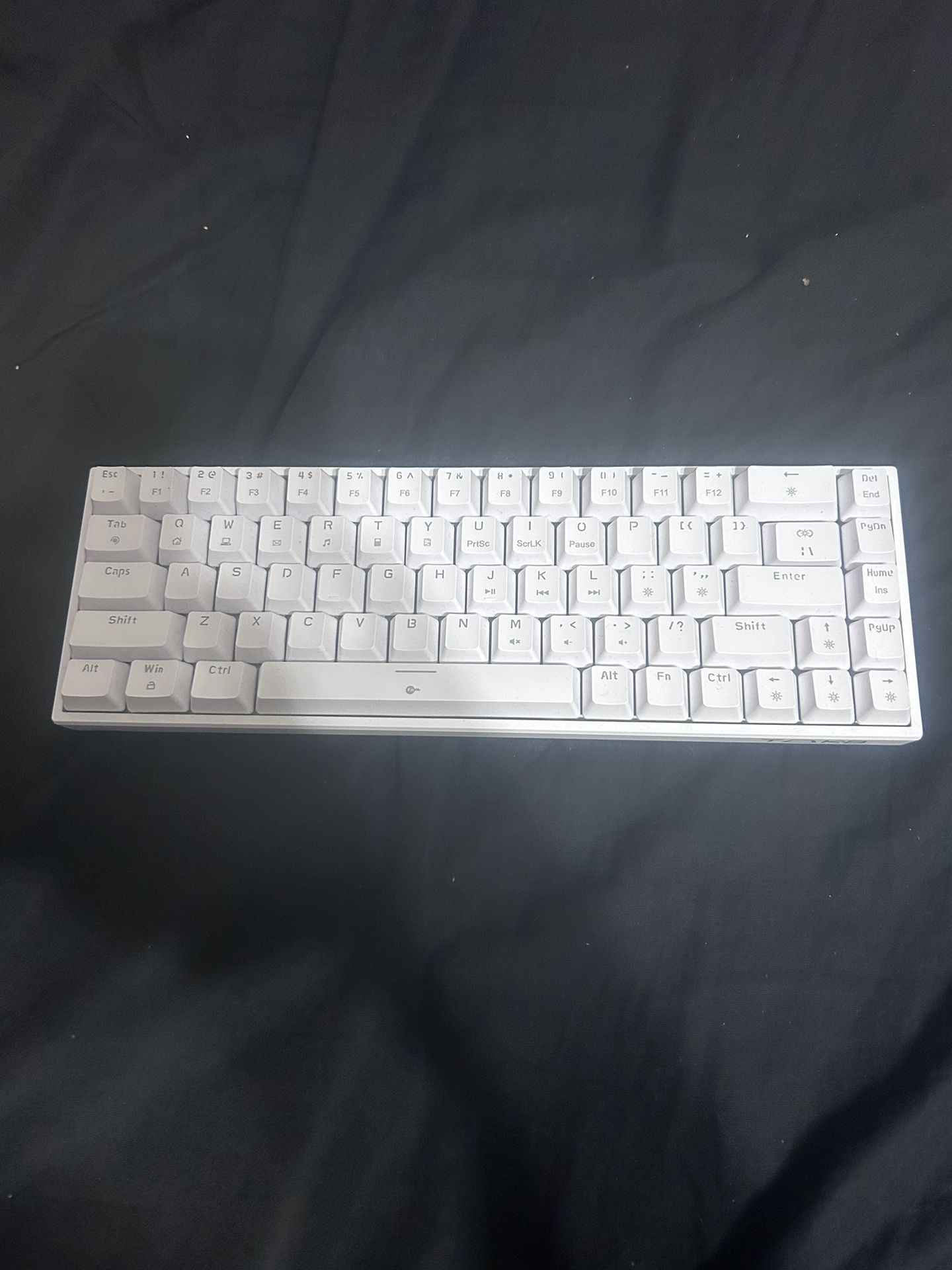 TokB Mechanical Keyboard With Red Switches Comes With Cable As Well
