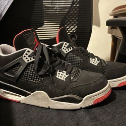 Jordan bred 4s size 9