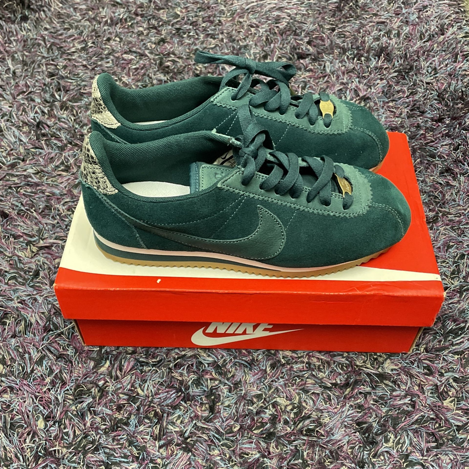 Nike cortez alc top