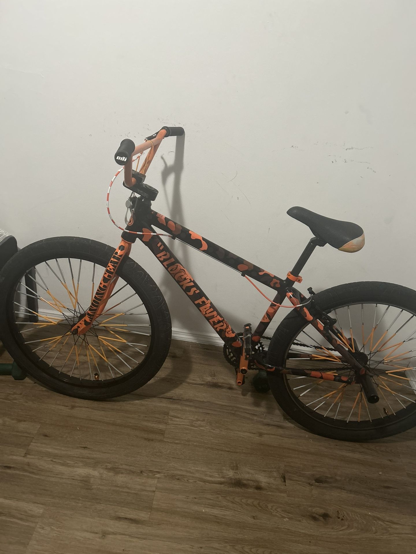 BLOCKS FLYER Trades Offers Hmuu NOT FREE