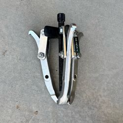 OEMTOOLS 25919 Heavy Duty 3-Jaw Gear Puller • 5 Ton