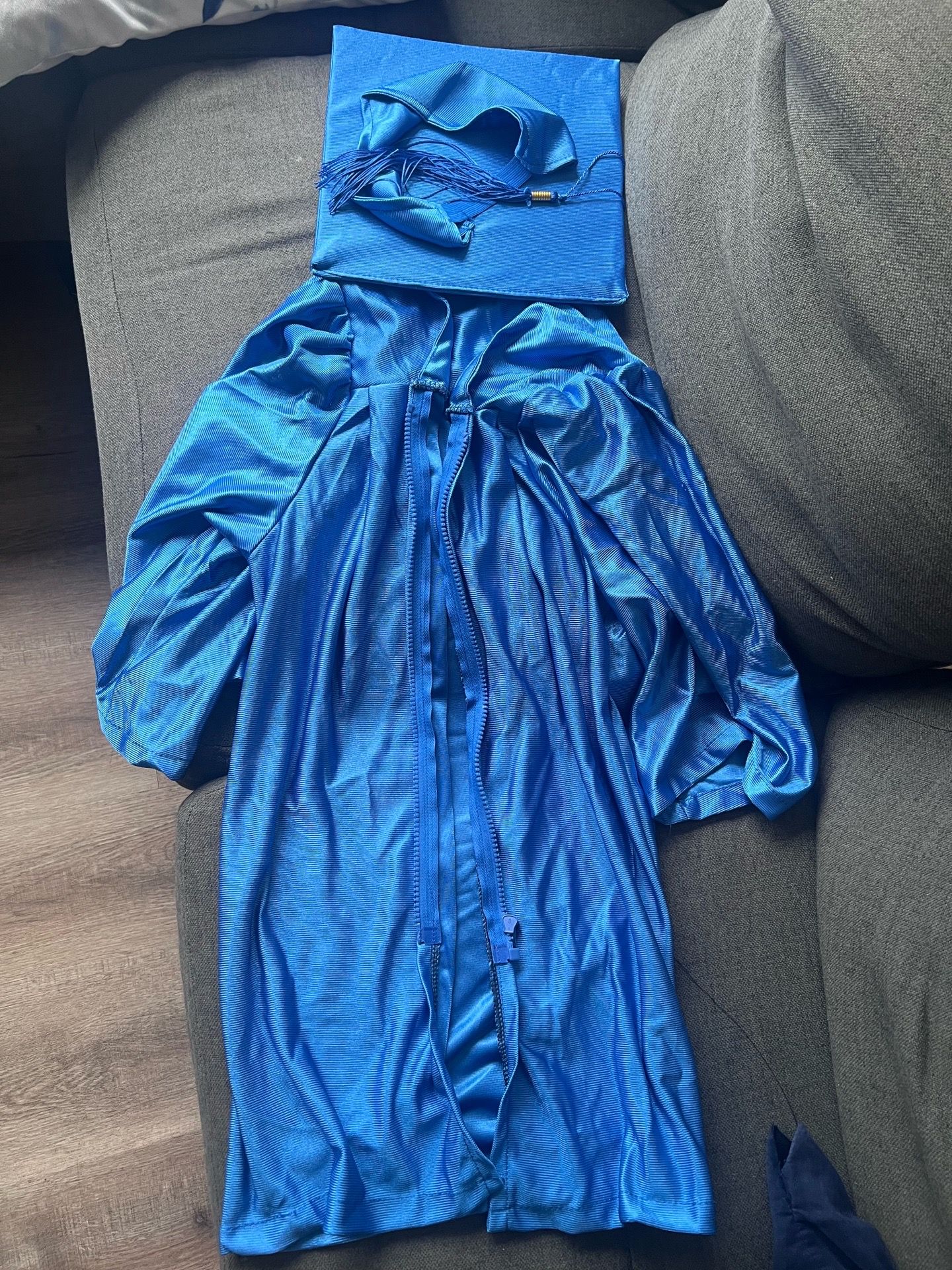 Kids size graduation cap and gown “size L” NEW