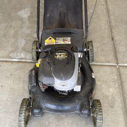 Yard machines lawnmower 21 inch 6.0 hp in excellent condition