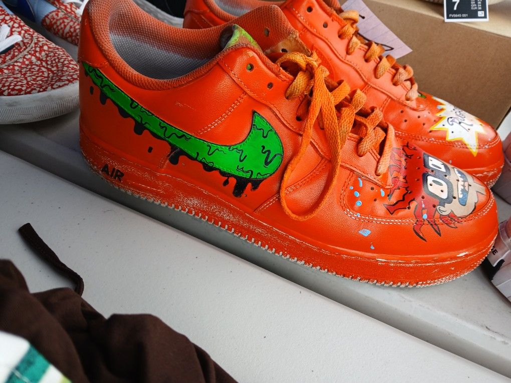 Nike